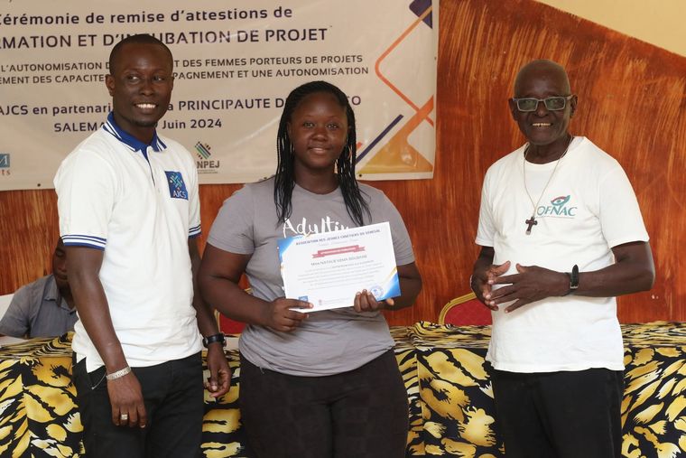 Remise des attestations de formation — 6 septembre 2024